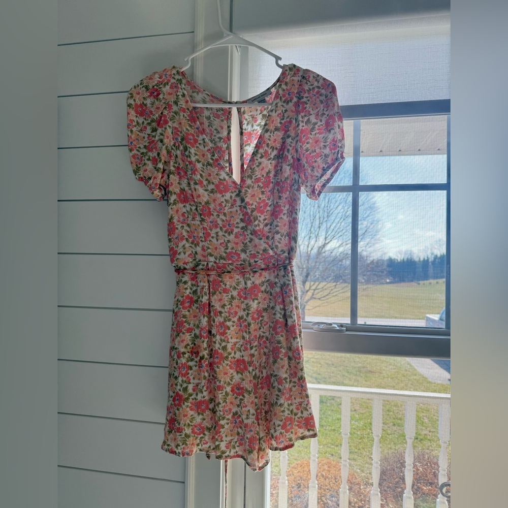 American Eagle Floral Puff Sleeve Romper